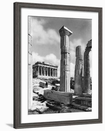 View Of Propylaes And Parthenon-Bettmann-Framed Photographic Print