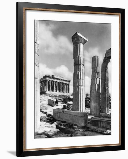 View Of Propylaes And Parthenon-Bettmann-Framed Photographic Print