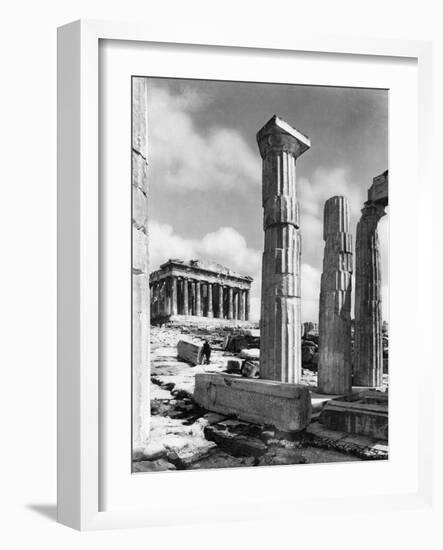 View Of Propylaes And Parthenon-Bettmann-Framed Photographic Print