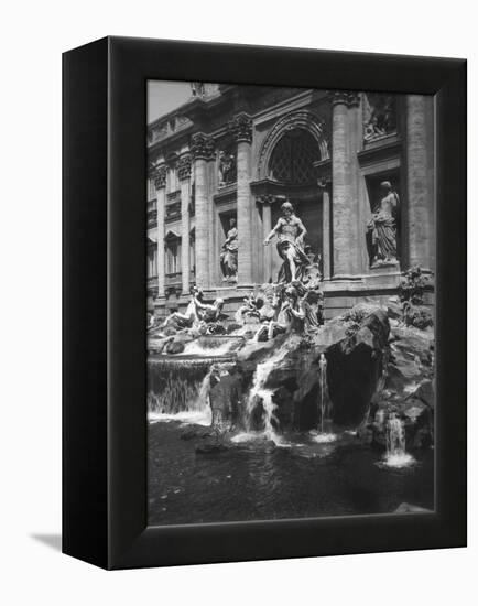 View of the Fountain of the Trevi-null-Framed Premier Image Canvas