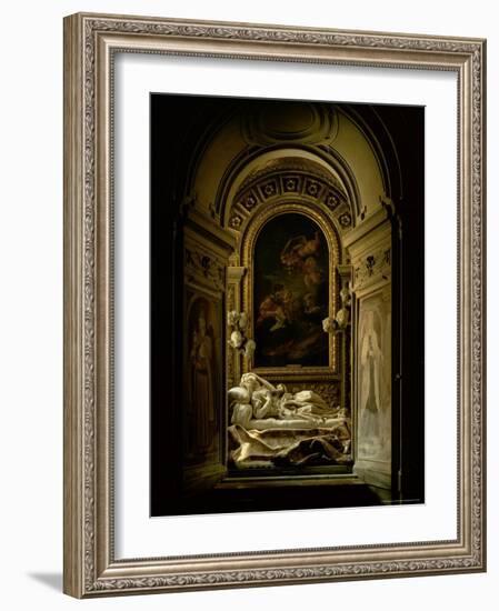 View of the The Altieri Chapel with the Death of the Blessed Ludovica Albertoni, 1675-Giovanni Lorenzo Bernini-Framed Photographic Print