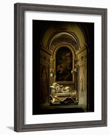 View of the The Altieri Chapel with the Death of the Blessed Ludovica Albertoni, 1675-Giovanni Lorenzo Bernini-Framed Photographic Print