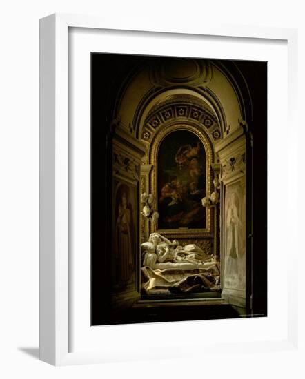 View of the The Altieri Chapel with the Death of the Blessed Ludovica Albertoni, 1675-Giovanni Lorenzo Bernini-Framed Photographic Print