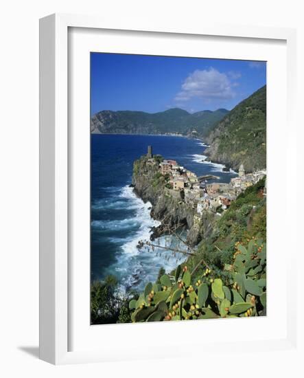 View over Village on the Riviera Di Levante, Vernazza, Cinque Terre, UNESCO World Heritage Site, Li-Stuart Black-Framed Photographic Print