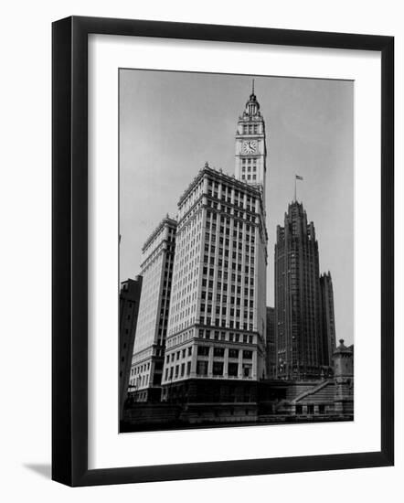 View Showing the Chicago Tribune Building-Carl Mydans-Framed Photographic Print