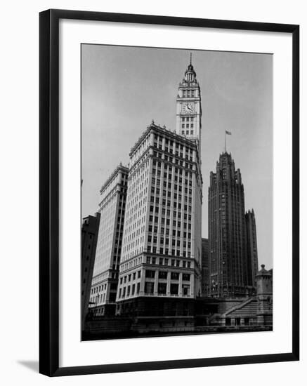 View Showing the Chicago Tribune Building-Carl Mydans-Framed Photographic Print