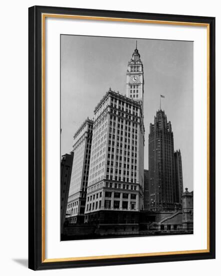 View Showing the Chicago Tribune Building-Carl Mydans-Framed Photographic Print