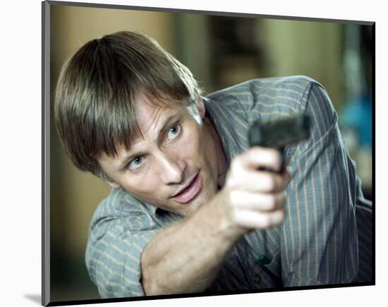 Viggo Mortensen-null-Mounted Photo