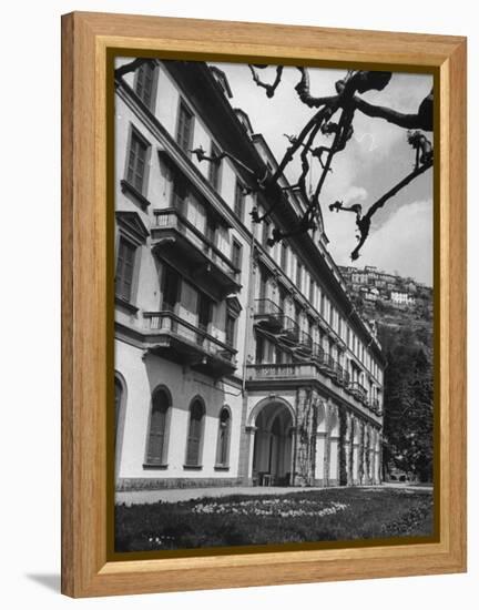 Villa D'Este, Now a Famous Hotel on Lake Como-Carl Mydans-Framed Premier Image Canvas