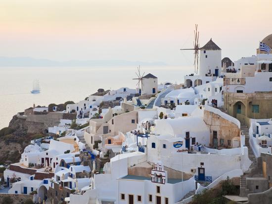 Village Of Oia Santorini Thira Cyclades Islands Aegean Sea Greek Islands Greece Europe Photographic Print Gavin Hellier Art Com Village Of Oia Santorini Thira Cyclades Islands Aegean Sea Greek Islands Greece Europe Photographic Print Gavin Hellier Art Com
