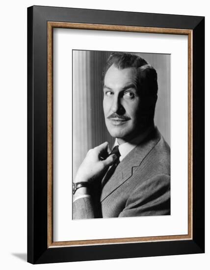 Vincent Price-null-Framed Photographic Print