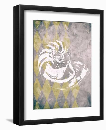 Vintage Harlequin Shell 1-Alicia Soave-Framed Art Print