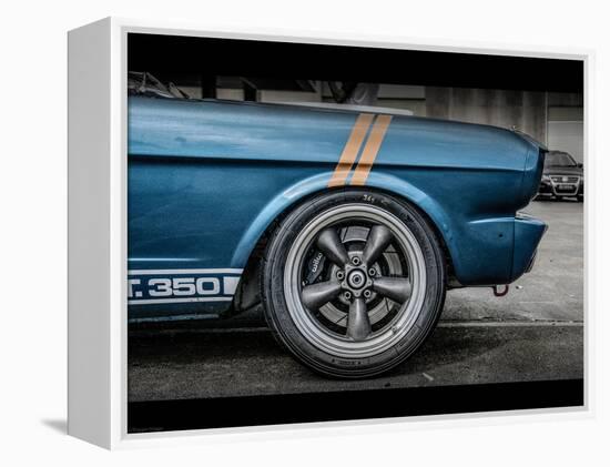 Vintage Retro American Car-David Challinor-Framed Premier Image Canvas