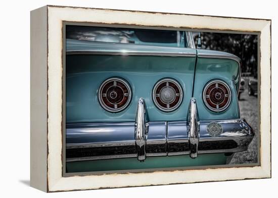 Vintage Retro American Car-David Challinor-Framed Premier Image Canvas