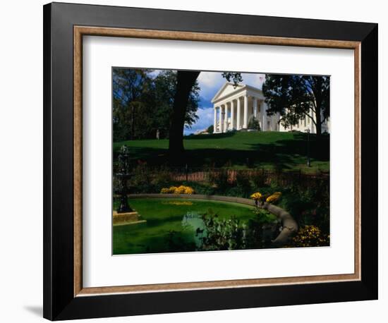 Virginia State Capitol Building and Gardens, Richmond, USA-Rick Gerharter-Framed Photographic Print