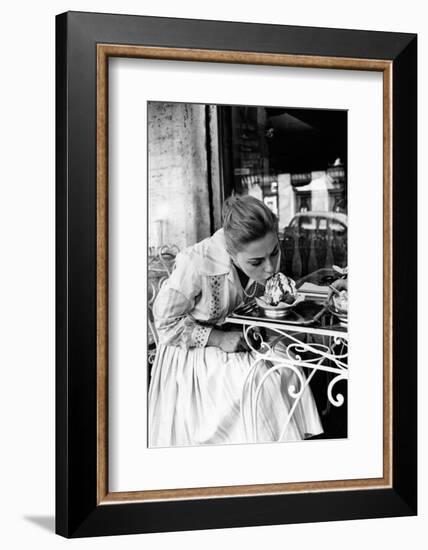 Virna Lisi Eating an Ice-Cream in Rome-Angelo Cozzi-Framed Photographic Print