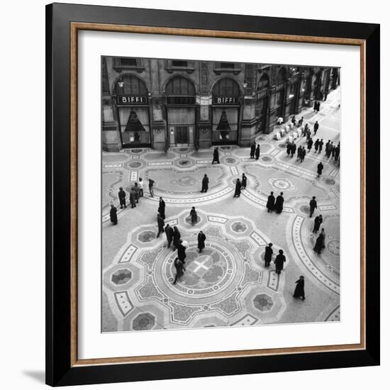 Vittorio Emanuele II Gallery, Milan 1950s-Mario de Biasi-Framed Giclee Print