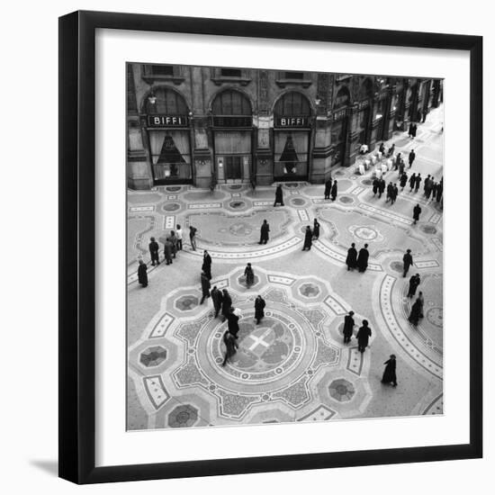 Vittorio Emanuele II Gallery, Milan 1950s-Mario de Biasi-Framed Giclee Print