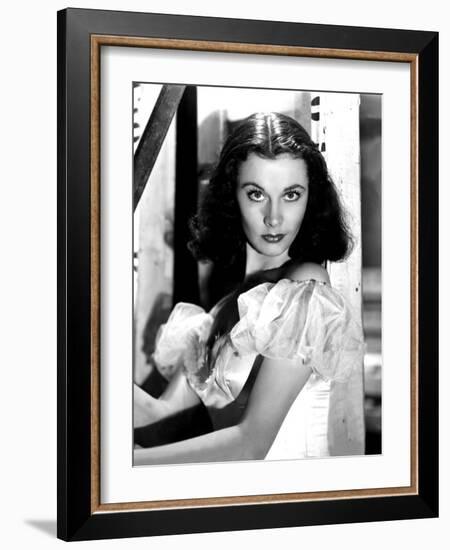 Vivien Leigh, 1939-null-Framed Photo