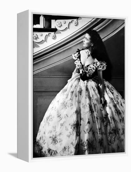 Vivien Leigh, as Scarlet O'Hara, Waits Anxiously at Staircase in Scene from "Gone with the Wind"-Peter Stackpole-Framed Premier Image Canvas