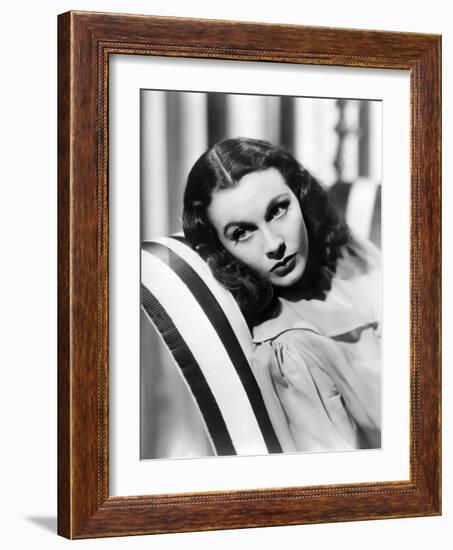 Vivien Leigh (b/w photo)-null-Framed Photo