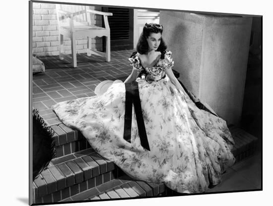 Vivien Leigh, Gone with the Wind, directed by Victor Fleming, 1939 (b/w photo)-null-Mounted Photo