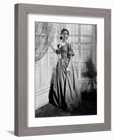 Vivien Leigh, Gone with the Wind, directed by Victor Fleming, 1939 (b/w photo)-null-Framed Photo