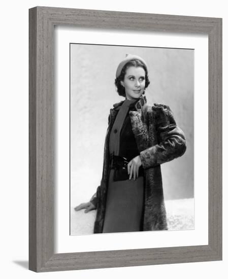 Vivien Leigh in a Gray Lamb Coat, 1937-null-Framed Photo