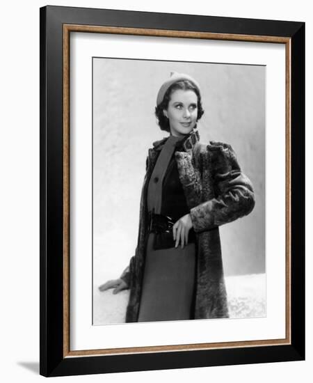 Vivien Leigh in a Gray Lamb Coat, 1937-null-Framed Photo