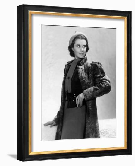 Vivien Leigh in a Gray Lamb Coat, 1937-null-Framed Photo