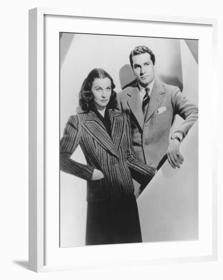 Vivien Leigh, Laurence Olivier-null-Framed Photographic Print