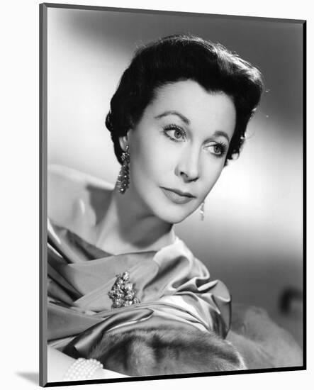 Vivien Leigh - The Deep Blue Sea-null-Mounted Photo