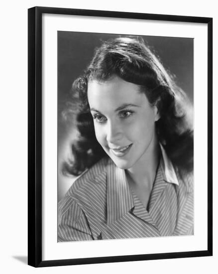 Vivien Leigh-null-Framed Photographic Print