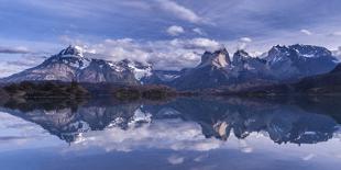 Torres Del Paine-Vladimir Driga-Photographic Print