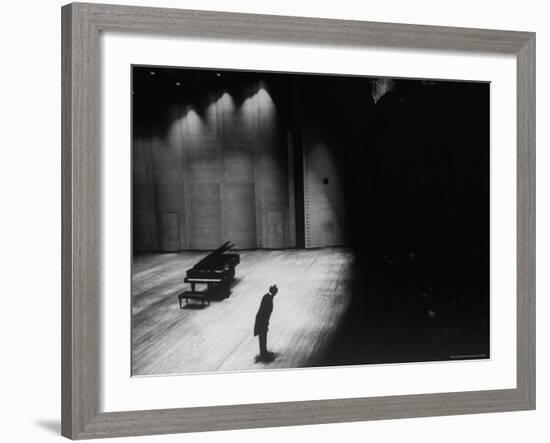 Vladimir Horowitz-Alfred Eisenstaedt-Framed Premium Photographic Print