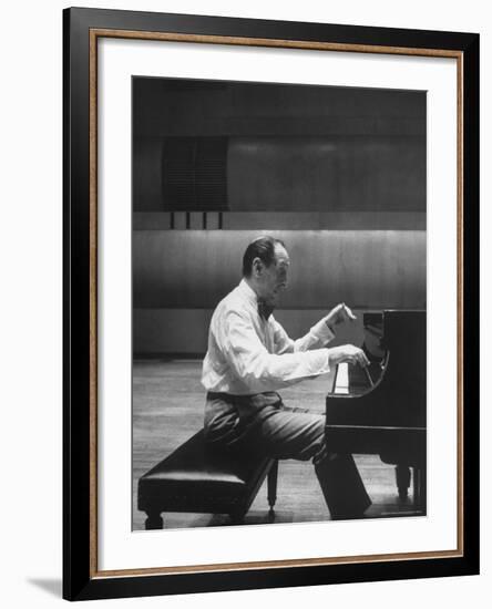 Vladimir Horowitz-Alfred Eisenstaedt-Framed Premium Photographic Print