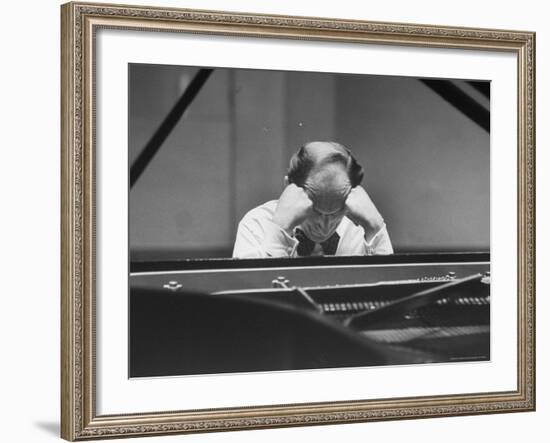 Vladimir Horowitz-Alfred Eisenstaedt-Framed Premium Photographic Print