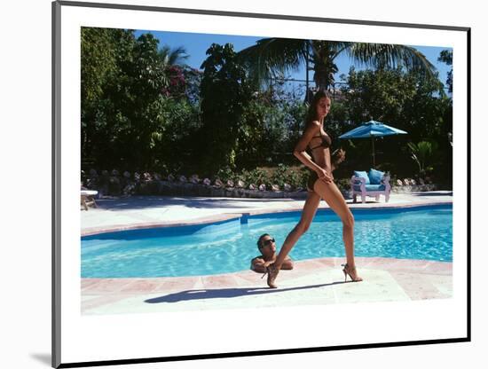 Vogue - April 1999 - Poolside Strut-Arthur Elgort-Mounted Premium Photographic Print