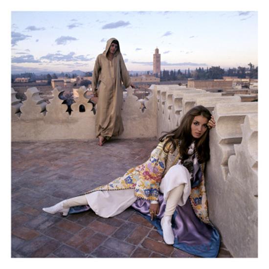 Download Vogue January 1970 Talitha And Paul Getty Jr In Morocco For iPhone Get Wallpaper Vogue January 1970 Talitha And Paul Getty Jr In Morocco For Free