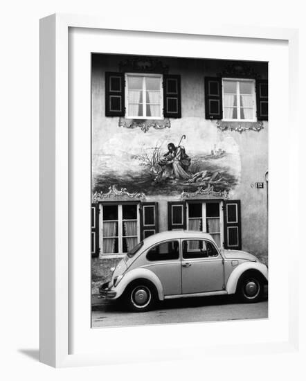 Volkswagen-Alfred Eisenstaedt-Framed Photographic Print