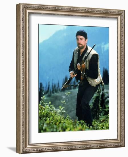 Voyage au bout by l'enfer THE DEER HUNTER by Michael Cimino with Robert by Niro, 1978 (photo)-null-Framed Photo