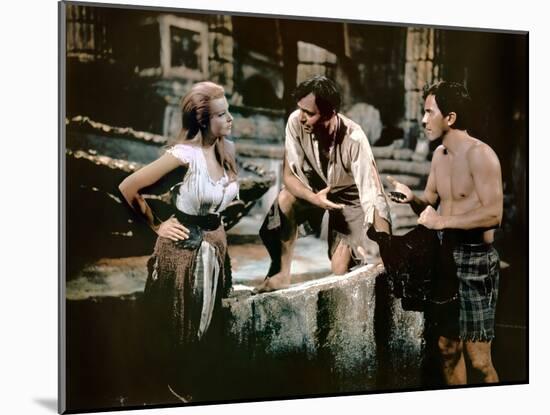 Voyage au centre by la terre JOURNEY TO THE CENTER OF THE EARTH by HenryLevin with Arlene Dahl, Pat-null-Mounted Photo