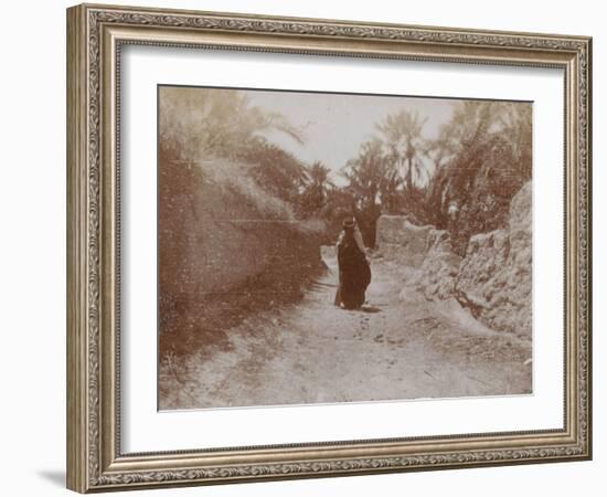 Voyage en Algérie : Femme voilée dans une rue de Sidi-Okba-Henri Jacques Edouard Evenepoel-Framed Giclee Print