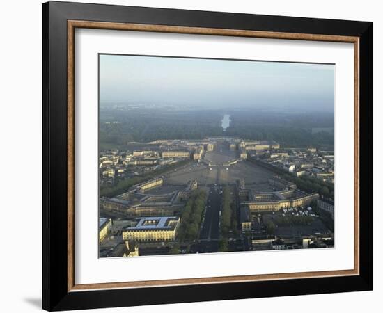 Vue aérienne du château de Versailles, en 1990-null-Framed Giclee Print