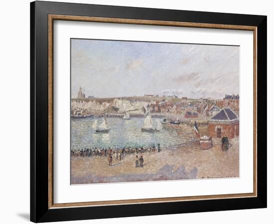 Vue de l'avant-port de Dieppe-Camille Pissarro-Framed Giclee Print