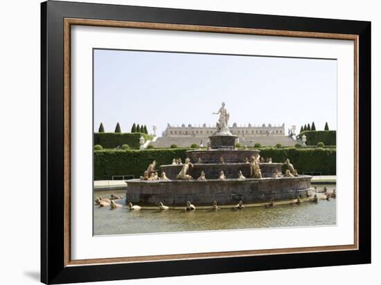 Vue du parc : parterre de Latone-Gaspard Marsy-Framed Giclee Print