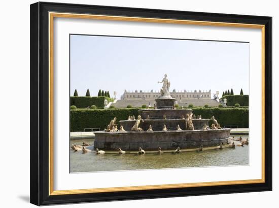 Vue du parc : parterre de Latone-Gaspard Marsy-Framed Giclee Print