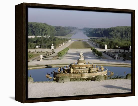 Vue du parterre de Latone en direction du Grand Canal, après l'abattage des arbres de l'Allée-null-Framed Premier Image Canvas