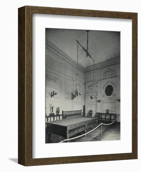 Vue du Salon des officiers (alors Salon de billard) au Grand Trianon-Armand Guérinet-Framed Giclee Print