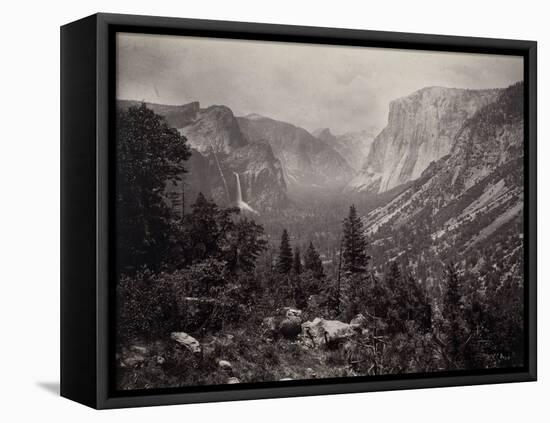 Vue générale de la vallée de Yosémite prise d'Artiste Point, Californie-Carleton Emmons Watkins-Framed Premier Image Canvas